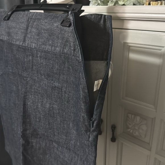 Dark Navy Knee Length Pencil Denim Skirt by Gap - Size 14 - Picture 5 of 13